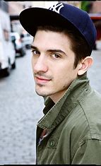 Andrew Schulz